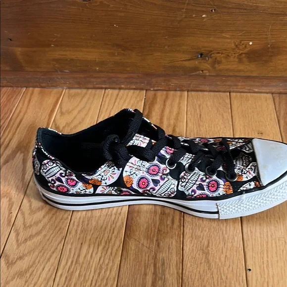 Converse Day of the Dead Sugar Skull Halloween Whimsigoth Goth Women's Size 9 - Picture 5 of 8